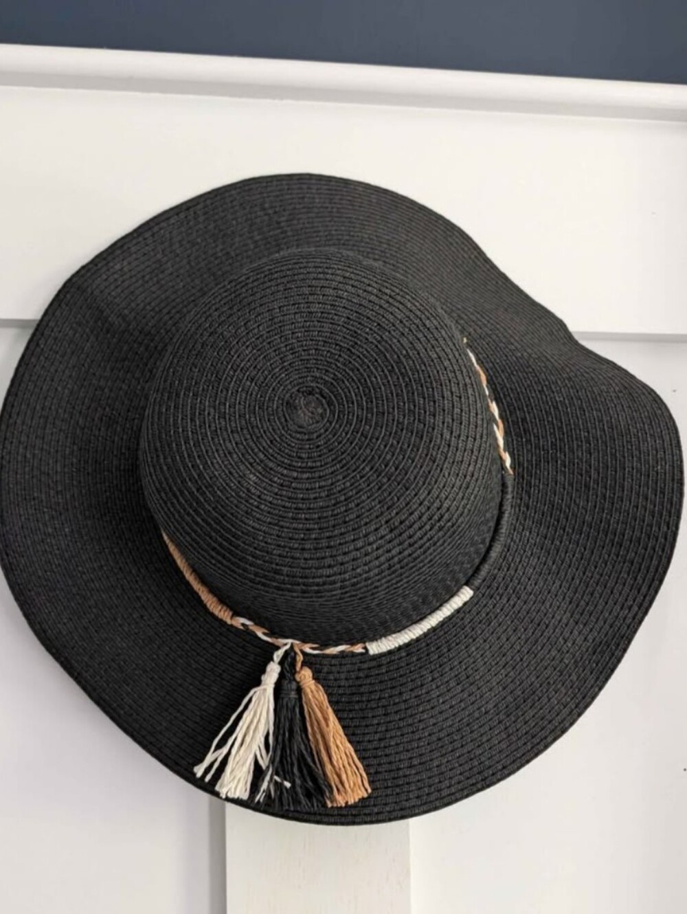 Simple Woven Black Beach Summer Sun Hat Wide Brim Western Style Tassels